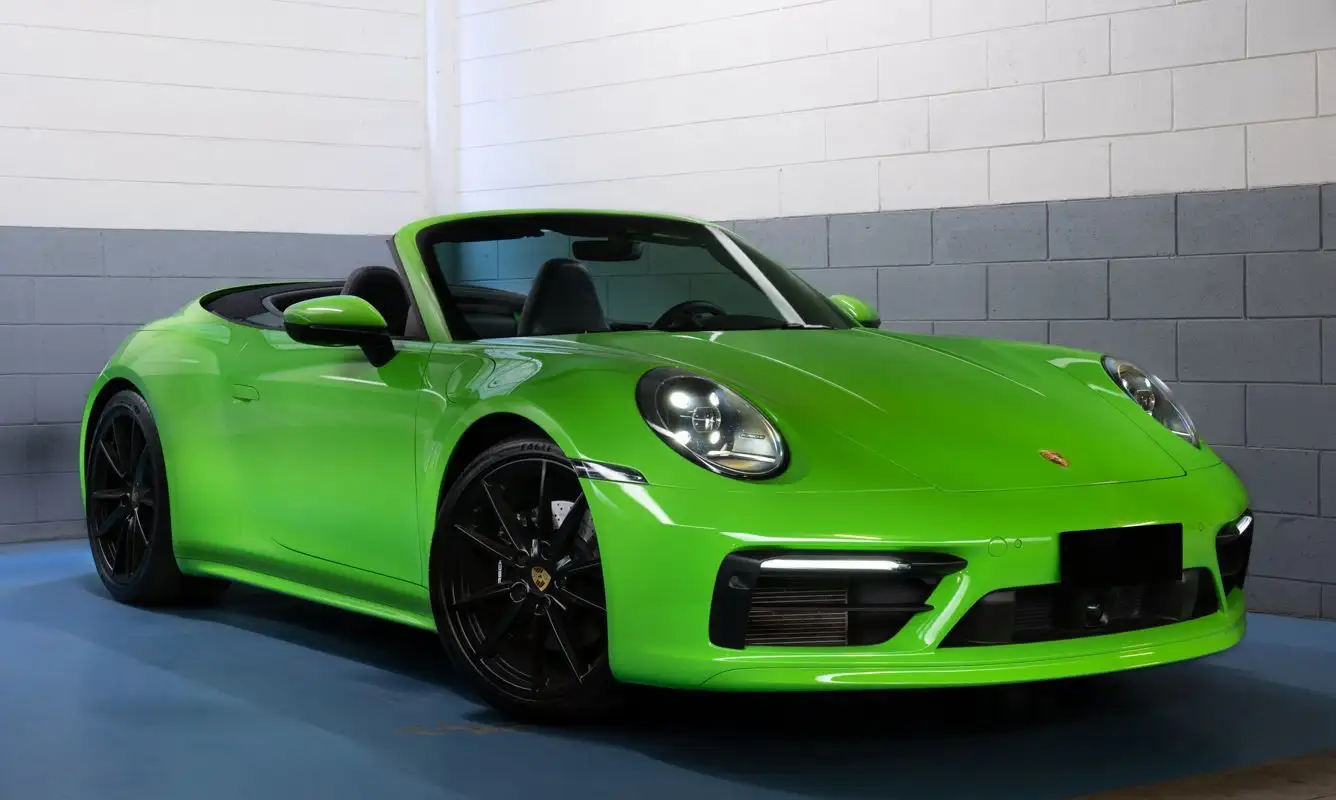 rent Porsche 911 Carrera 992 Cabrio rent Porsche 911 Carrera 992 Cabrio